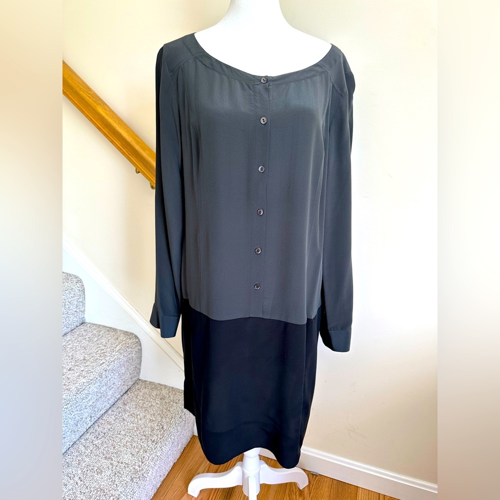 Eileen Fisher gray and black tunic dress with buttons, pockets. Size medium.
